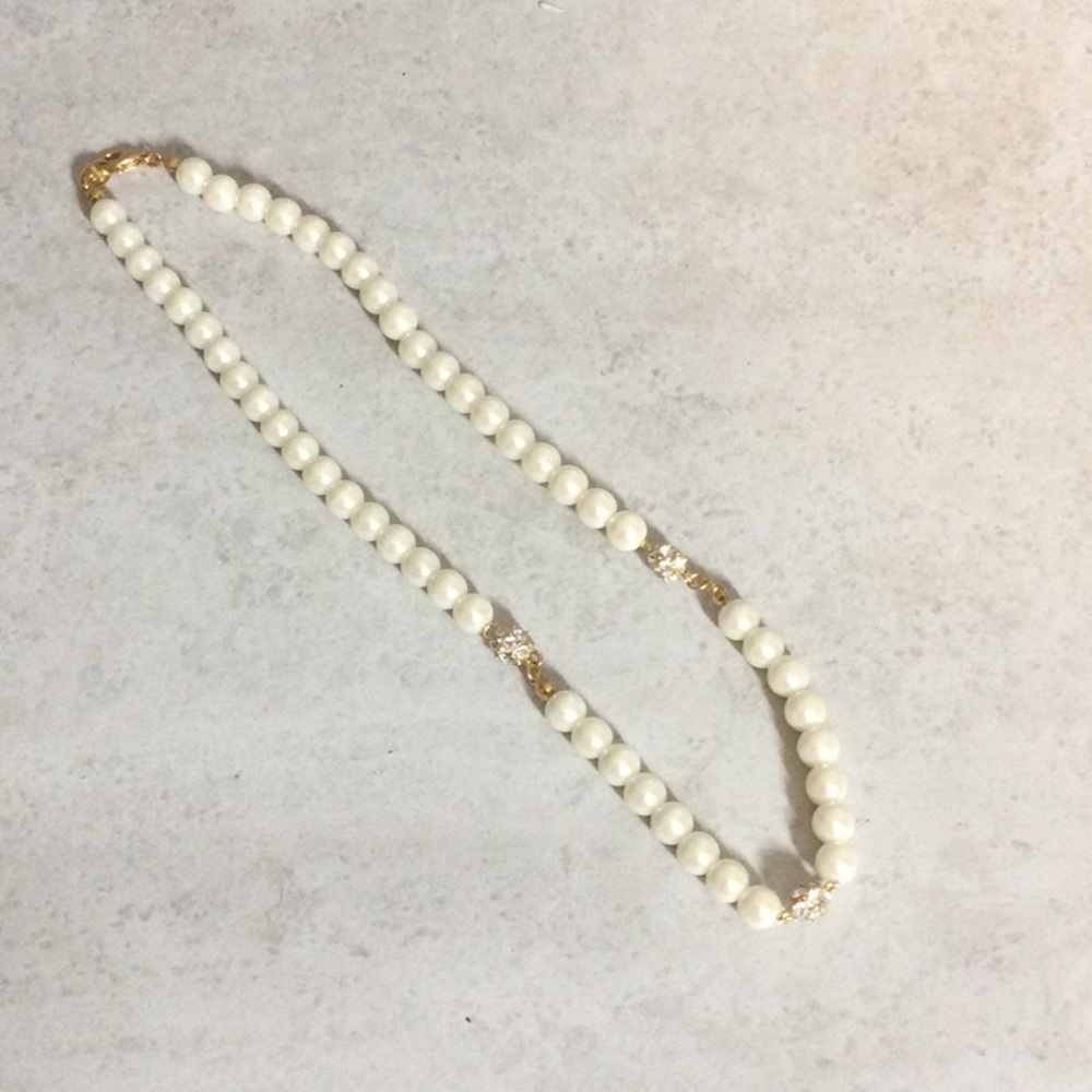 Avon Pearl strand with gold bling necklace